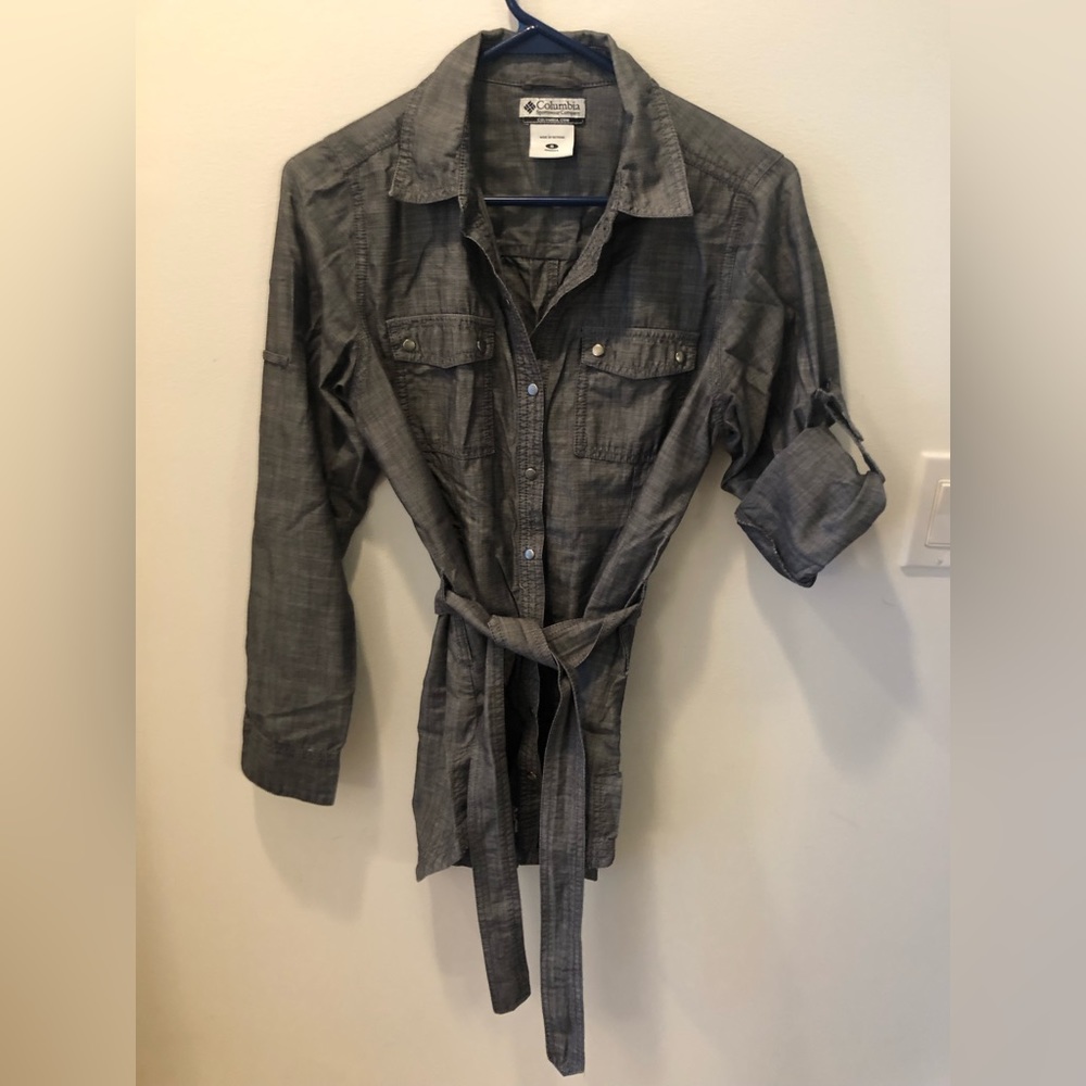 Columbia sportswear button up shirt